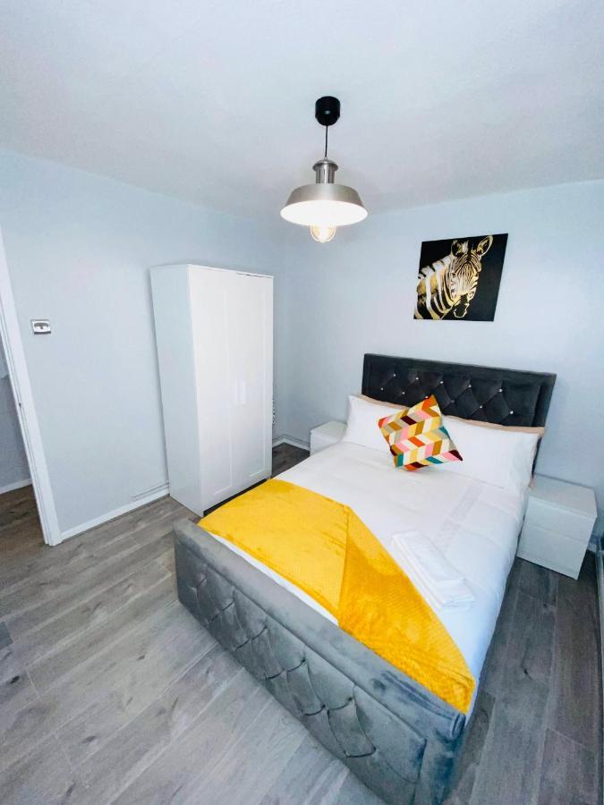 Bright, Spacious, Modern Interior Decor 2 Bedrooms Apartment With Amazing Views Лондон Екстер'єр фото